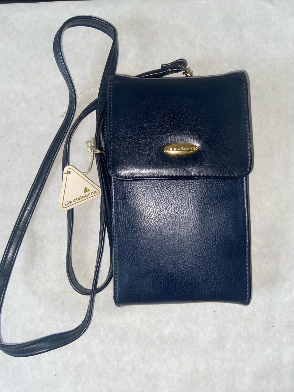NWT Vintage Liz Claiborne ,NAVY BLUE,Crossbody Phone Wallet Pouch Gold
Logo
